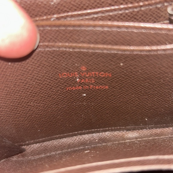 Louis Vuitton Zippy Coin Purse - Picture 2 of 2